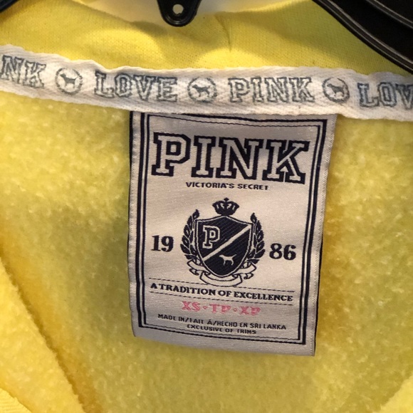 VS Pink hoodie - Picture 3 of 3